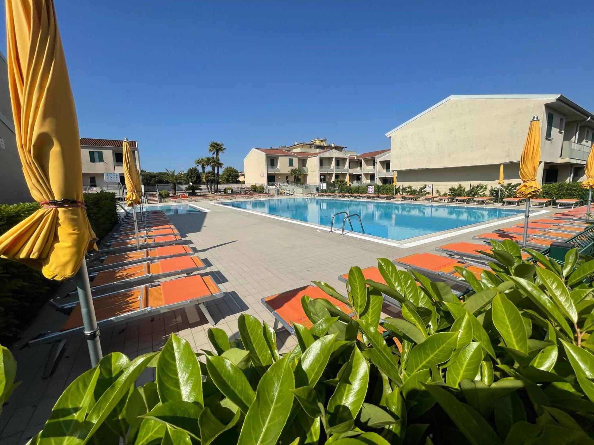 Villaggio Luna Swimmingpool- Agenzia Cocal Caorle Ngoại thất bức ảnh