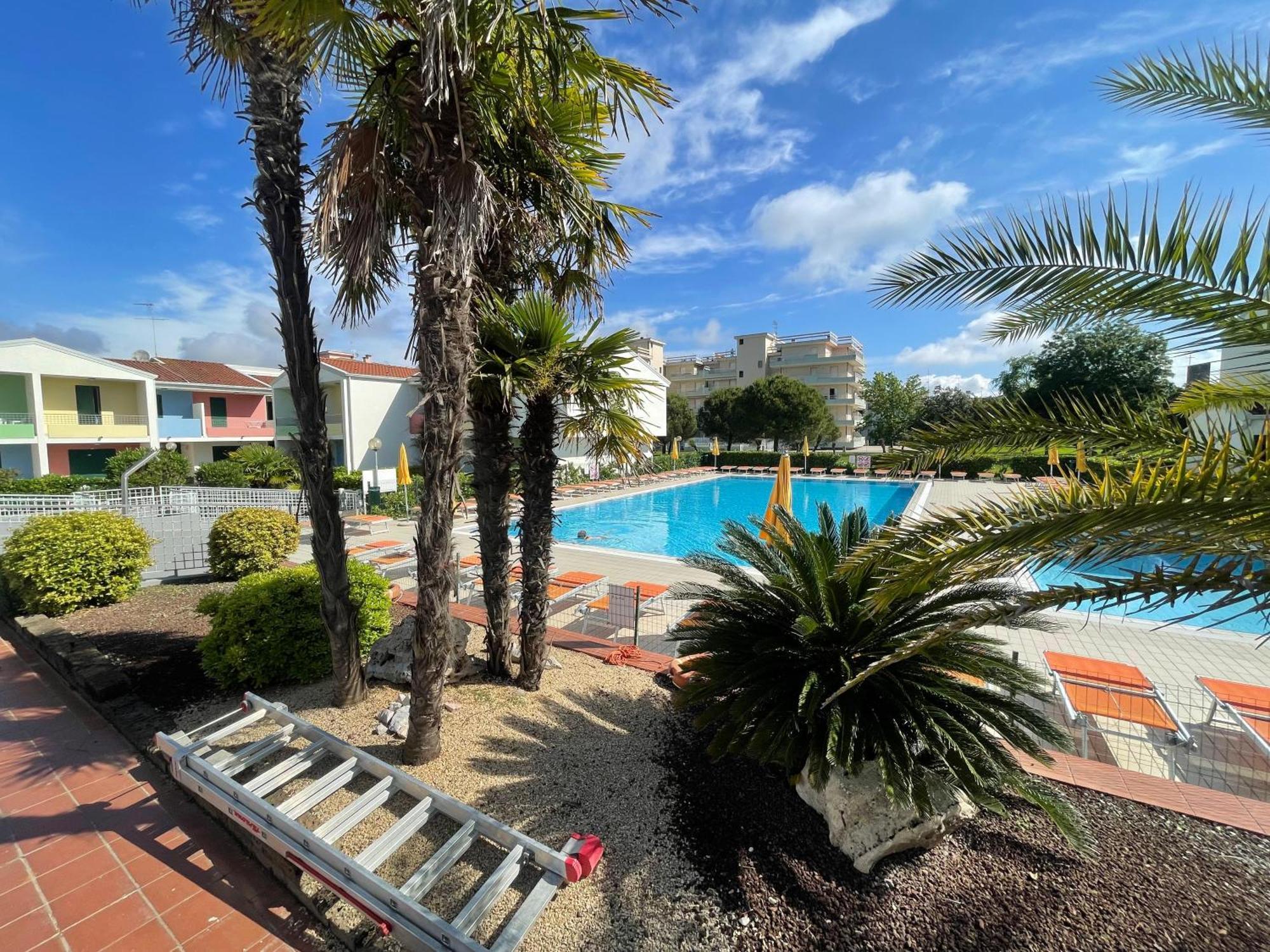 Villaggio Luna Swimmingpool- Agenzia Cocal Caorle Ngoại thất bức ảnh