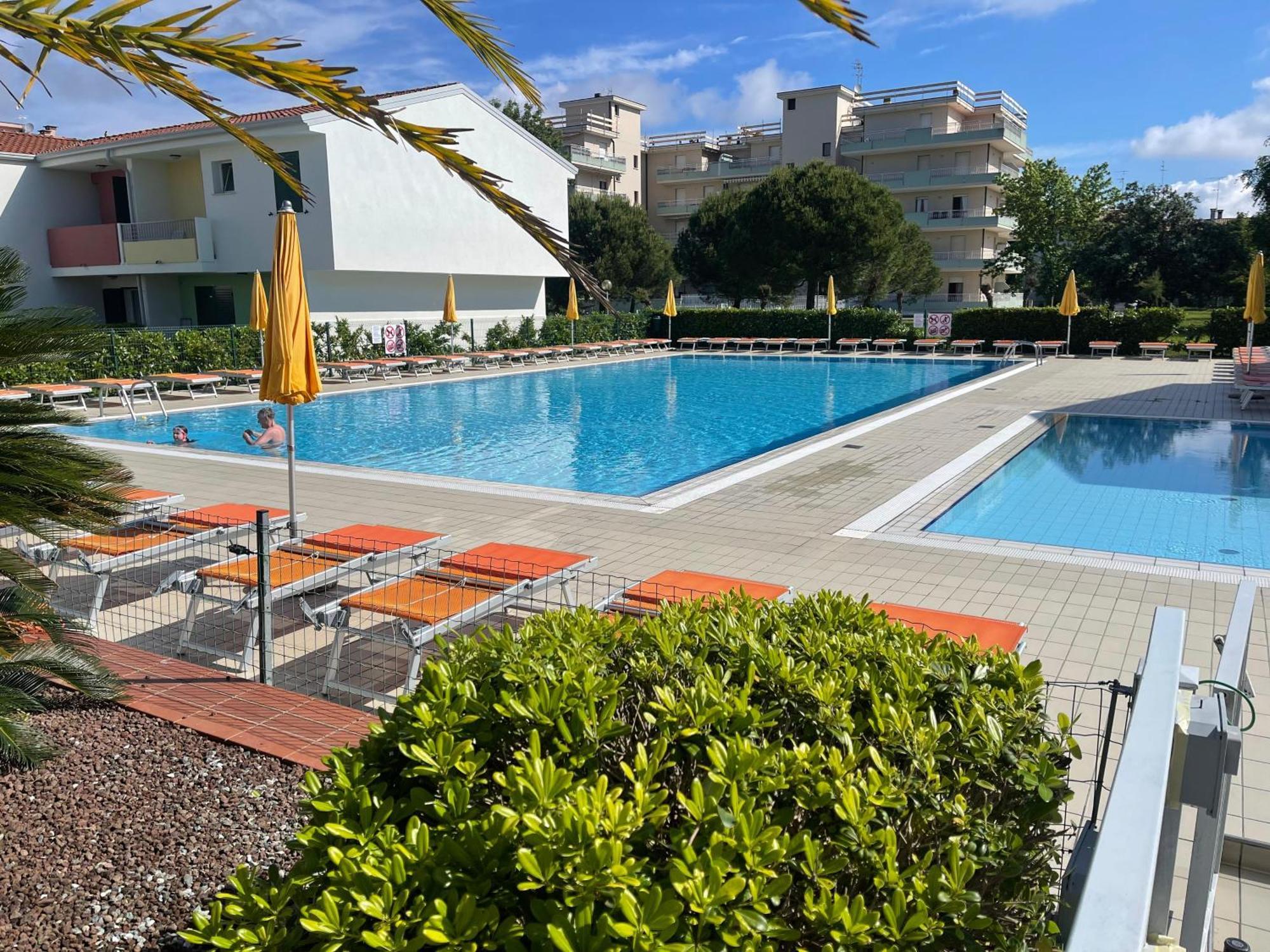 Villaggio Luna Swimmingpool- Agenzia Cocal Caorle Ngoại thất bức ảnh