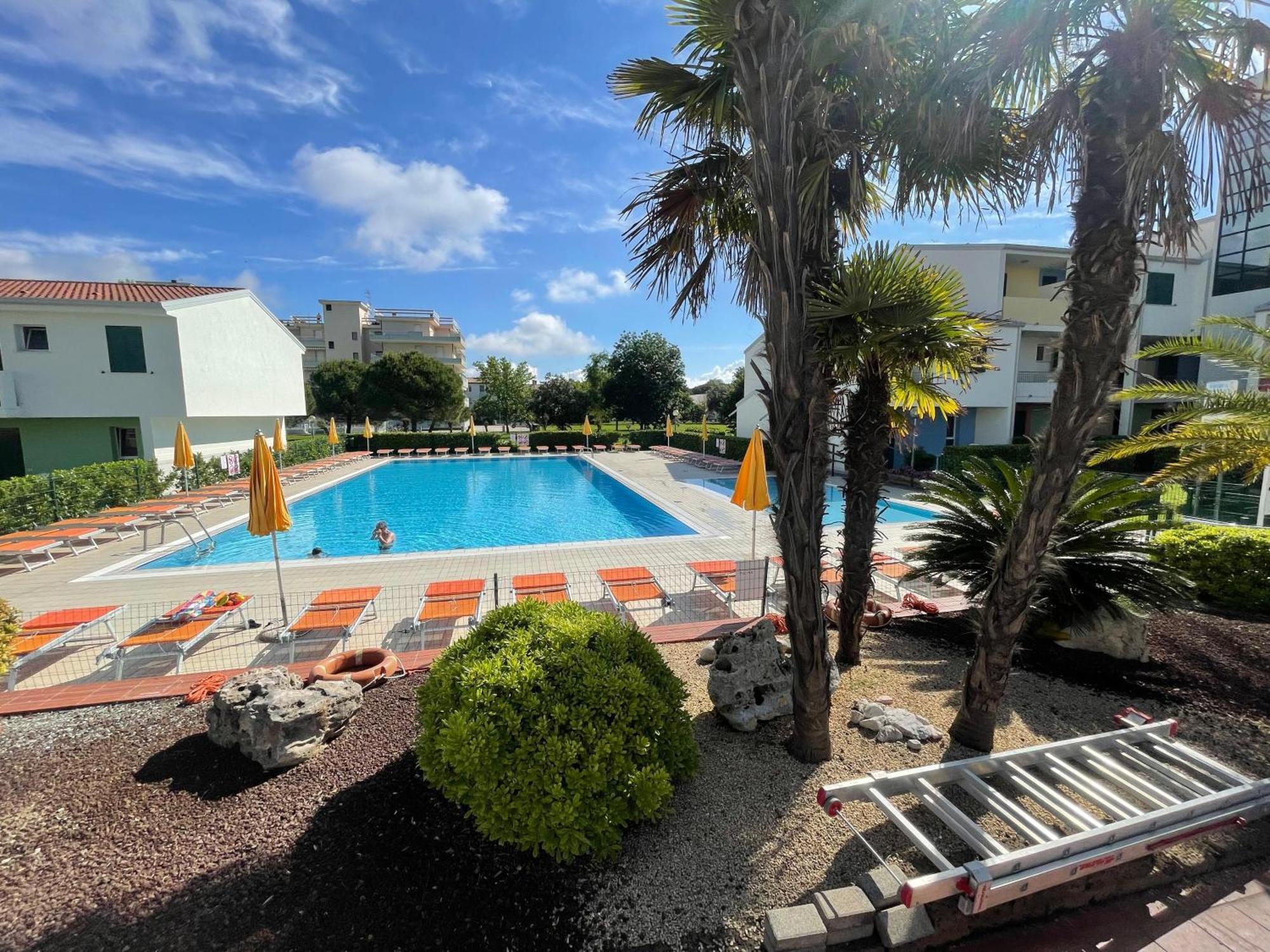 Villaggio Luna Swimmingpool- Agenzia Cocal Caorle Ngoại thất bức ảnh